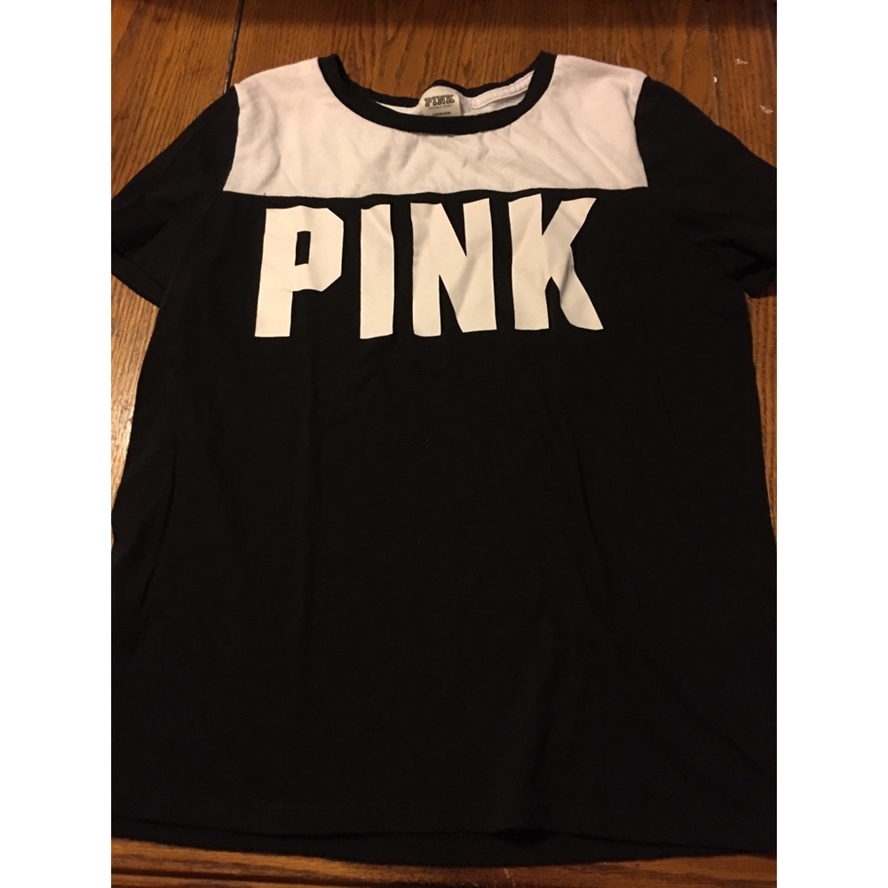 Vs pink T-shirt